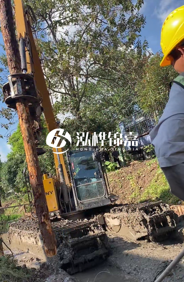 景德鎮(zhèn)河道清淤專業(yè)施工-狹窄河道挖機(jī)清理河道的方法？