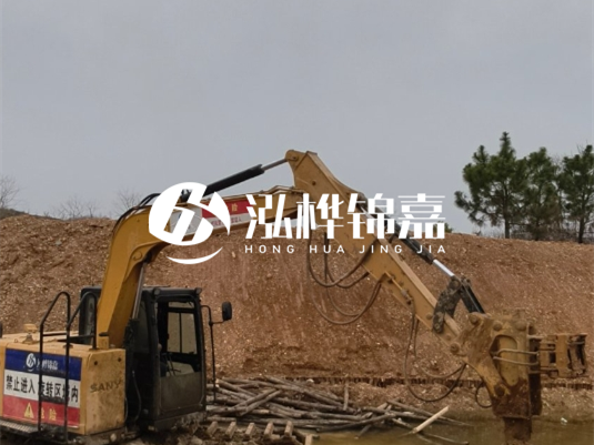 4 米防汛木樁多少根可以送貨上門(mén)？3 米松木樁 11-13 公分價(jià)格是多少？