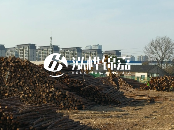 河南松木樁廠(chǎng)家泓樺錦嘉-松木樁直徑是小頭還是大頭？